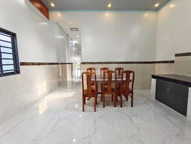 Nhà mới xây 1 xẹt đường lục viên, huyện đức hòa long an giá 2,2 tỷ