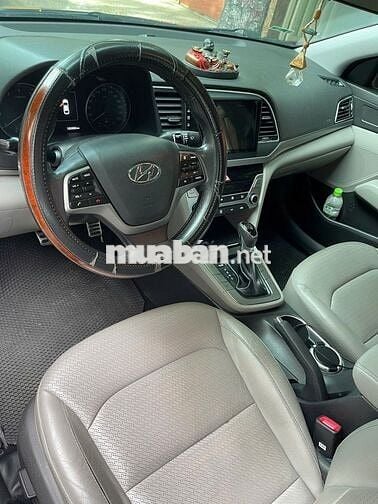 Hyundai Elantra 2017 2.0 AT - 120000 km