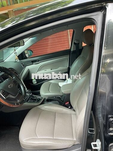 Hyundai Elantra 2017 2.0 AT - 120000 km