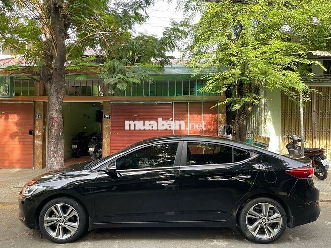 Hyundai Elantra 2017 2.0 AT - 120000 km