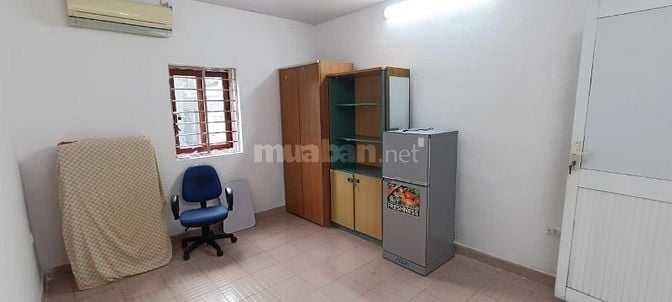 Cho sinh viên thuê phòng trong ngõ 165 Cầu Giấy, có thang máy 