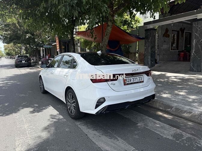 Kia K3 2023 Luxury 1.6 AT - 30000 km