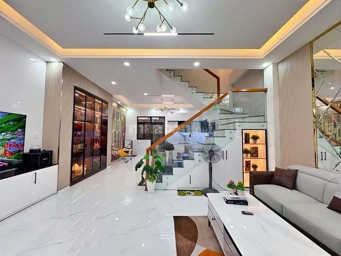NHÀ PHỐ 1 TRỆT 2 LẦU – SHR – 80M² – GIÁ 2 TỶ 5 – NGAY TRUNG TÂM TÂN AN