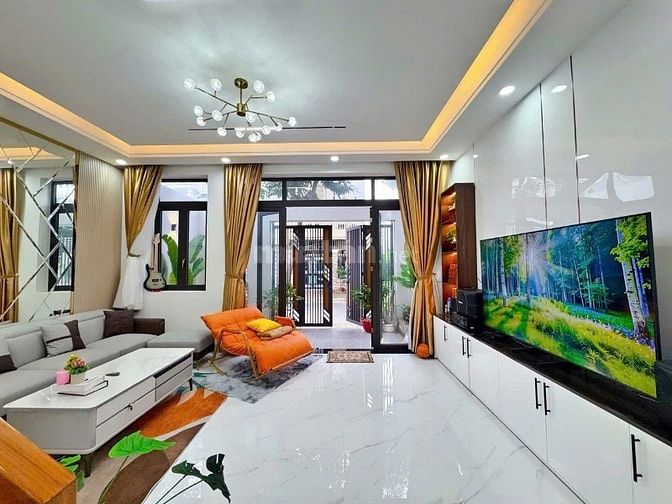NHÀ PHỐ 1 TRỆT 2 LẦU – SHR – 80M² – GIÁ 2 TỶ 5 – NGAY TRUNG TÂM TÂN AN