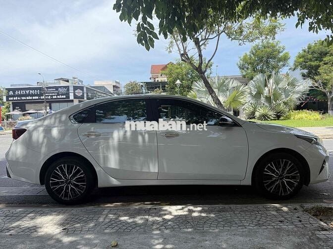 Kia K3 2023 Luxury 1.6 AT - 30000 km