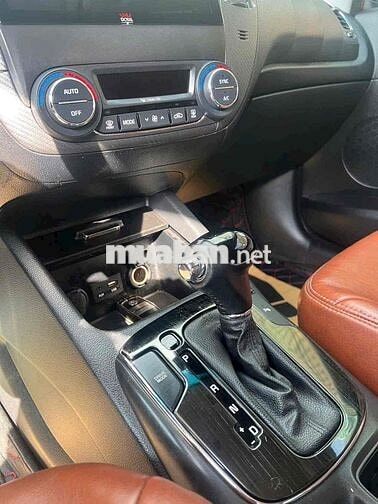 Kia Cerato 2016 1.6 AT - 110000