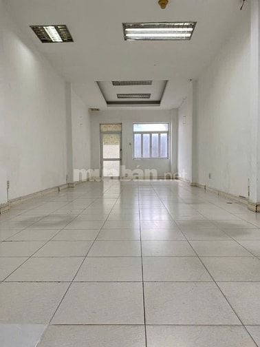 Cho thuê nhà mặt tiền Ký Con, Quận 1, Vị trí kinh doanh sầm uất, 4x20m