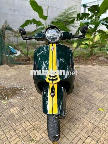Bán Vespa GTS 300 HPE 2020 full đồ chơi