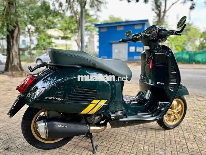 Bán Vespa GTS 300 HPE 2020 full đồ chơi