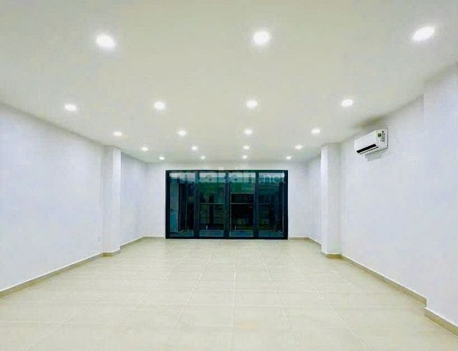 Siêu Phẩm nhà đẹp khu đường Hoa, Phú Nhuận .Ngang 5m, có hầm - giá 35 