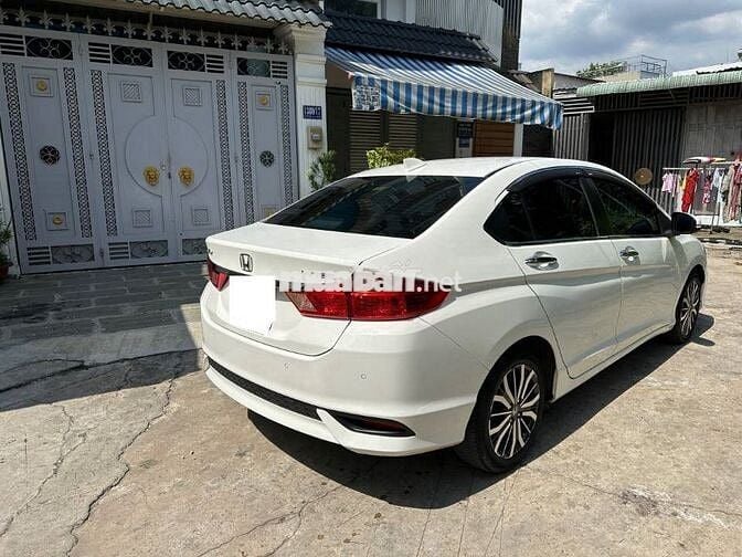 Honda City Top 2020 số tự động màu trắng
