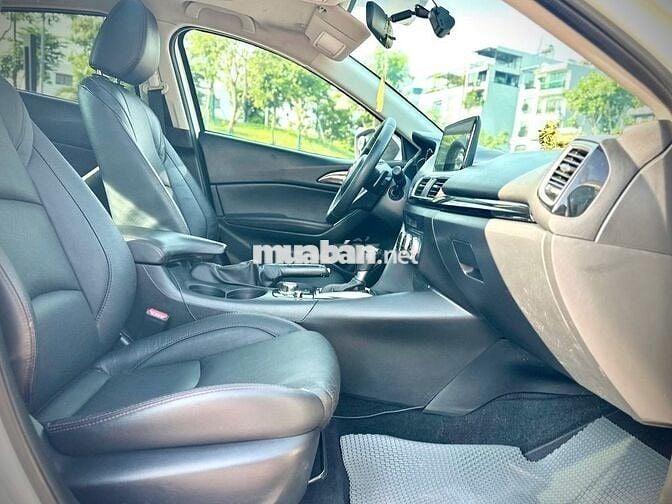 Chính chủ bán Mazda 3 2016 1.5 AT Sedan - 8v km