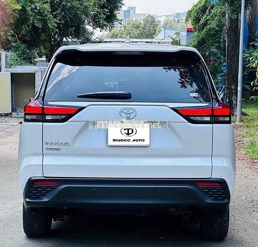 Toyota Innova Cross Đky 2/2025 - 2500 km LikeNew
