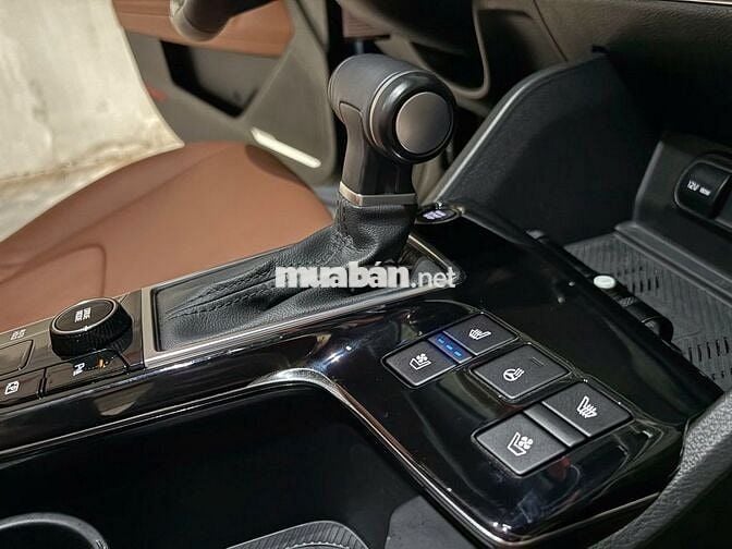 Kia Sportage 11/2023 Signature 2.0G - 27999 km