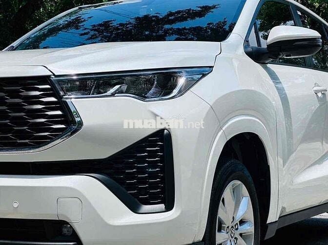 Toyota Innova Cross Đky 2/2025 - 2500 km LikeNew