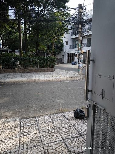 Bán nhà mặt tiền 5x19M góc đường 25 khu tên lửa bình tân