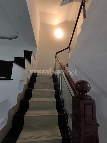 Bán nhà mặt tiền 5x19M góc đường 25 khu tên lửa bình tân