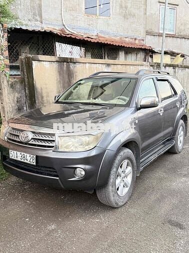 Toyota Fortuner 2017 2.7V 4x4 - 150000 km