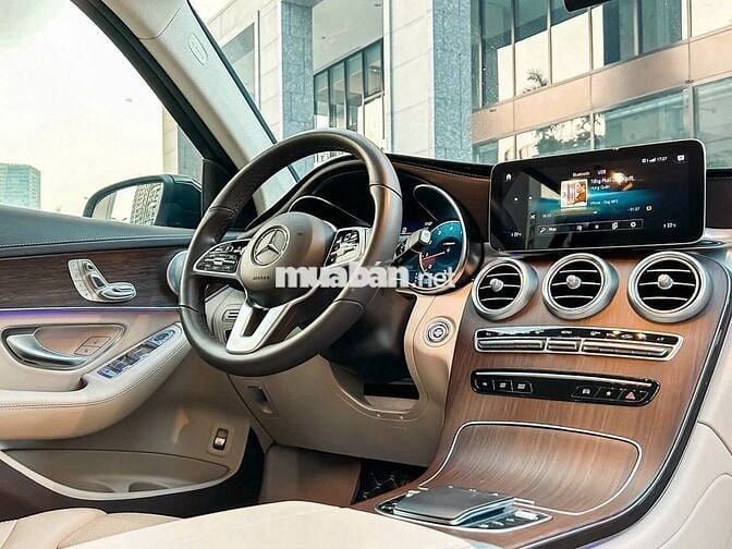 Mercedes Benz GLC 2017 250 4MATIC  - 78000 km