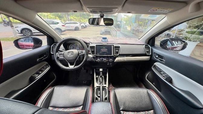 Honda City L (Xe qua sử dụng chính hãng)