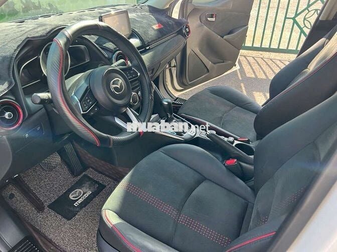 CẦN BÁN XE MAZDA 2 1.5 AT CUỐI 2024 TRÙM MỀN.