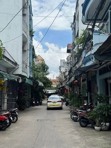 bán nhà cấp 4, ngang 8m x 12m đường 8m thông kinh doanh buôn bán