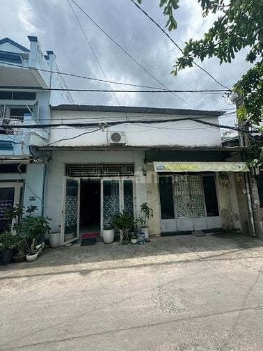 bán nhà cấp 4, ngang 8m x 12m đường 8m thông kinh doanh buôn bán