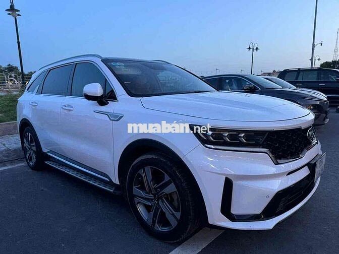 Kia Sorento 2022 Premium 2.2 AT AWD - 42000 km