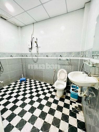 Bán nhà trệt lầu hẻm 4m Lê văn thịnh 4 tỷ 3