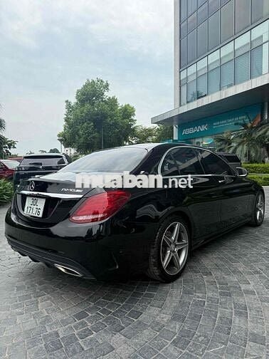 Mercedes Benz C Class 2016 C300 AMG - 120000 km