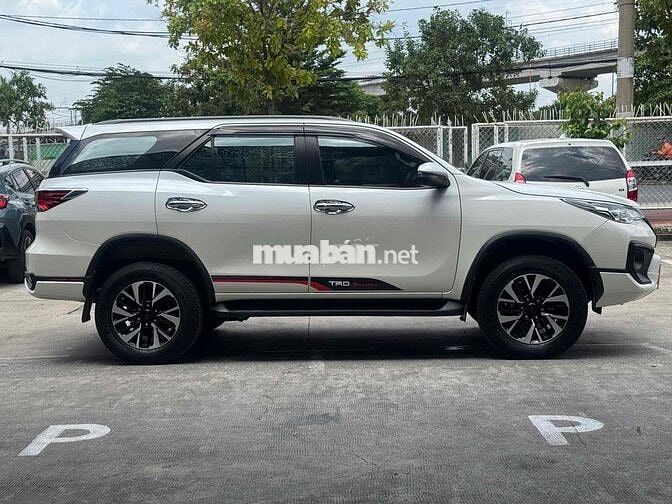 Fortuner Máy Xăng TRD - 2019 - HT Vay 60% Còn Giảm