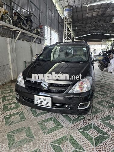Toyota Innova 2006 G - 250 km