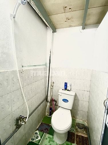 Phòng trọ 1tr400 coa thể vô ở ngay