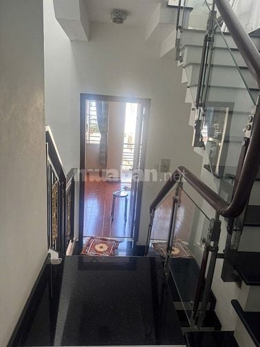 Cho thuê nhà đường Phan Xích Long, Phường 2, Quận Phú Nhuận