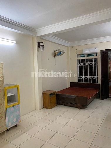 Cho thuê phòng tầng 3 ngõ 379 Đội Cấn