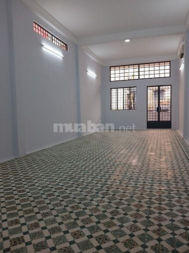 Nhà 3 tầng cho thuê, gần chợ, gần trường học, gần công viên văn hóa Đầ