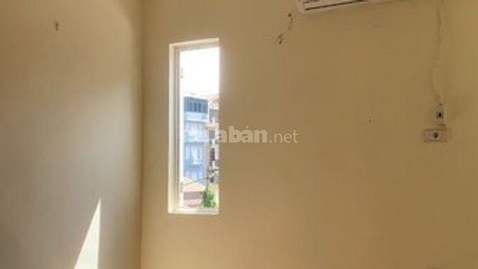 CHO THUÊ NHÀ tại ngõ 15 phố Phương Mai, DT 15m2x 4 tầng hợp lý