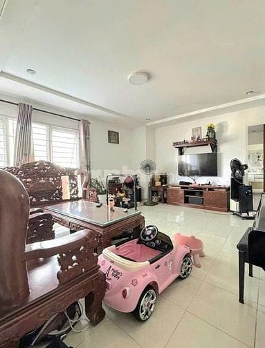 Chung cư 10A Trần Nhật Duật,Tân Định,Q1: 70m2, 2p ngủ, NT, 11tr5/th