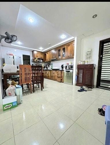 Chung cư 10A Trần Nhật Duật,Tân Định,Q1: 70m2, 2p ngủ, NT, 11tr5/th