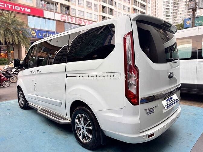 FORD TOURNEO TITANIUM 2021