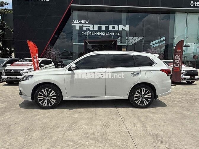 Mitsubishi Outlander 2022 2.0 CVT Premium - 45000
