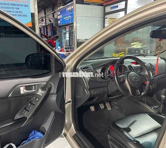 Kia Forte EX 1.6 MT 2011 - Giá TL KH Thiện Chí