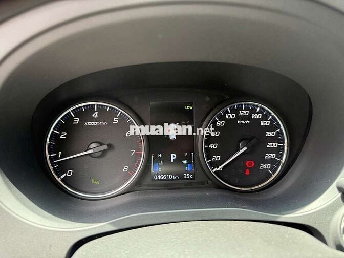 Mitsubishi Outlander Premium 2022 Trắng - Odo 46k