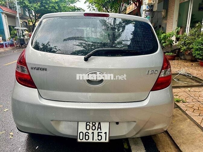 Hyundai i20 2011 1.4 AT - 111111 km