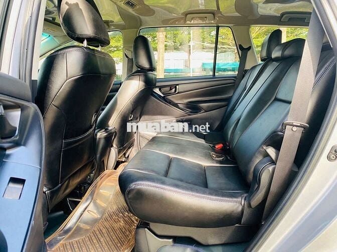 Toyota Innova 2018 2.0E - 38000 km