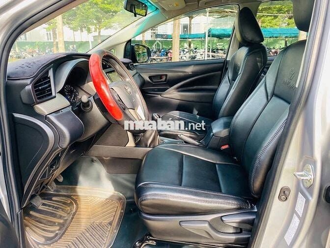 Toyota Innova 2018 2.0E - 38000 km