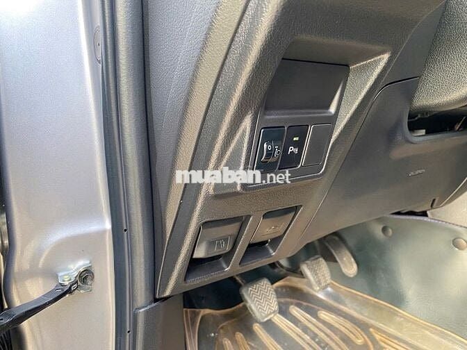 Toyota Innova 2018 2.0E - 38000 km