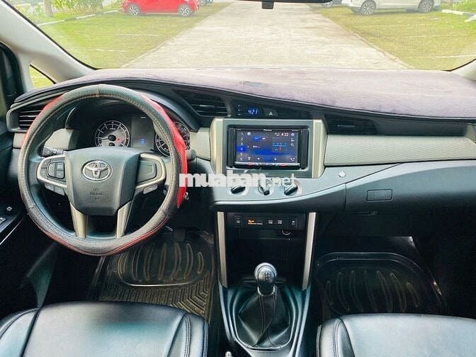 Toyota Innova 2018 2.0E - 38000 km