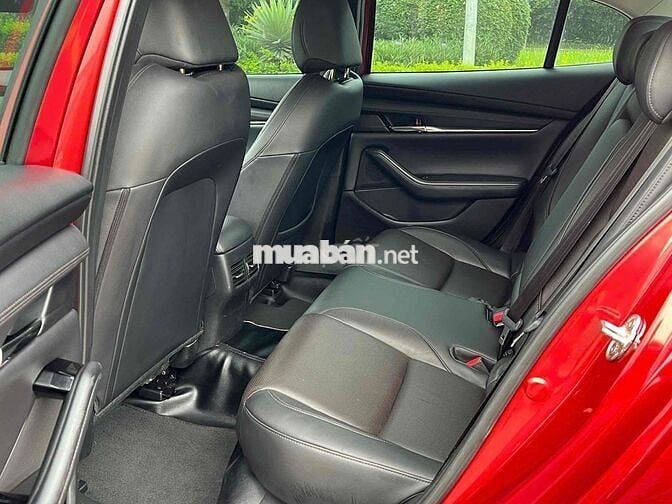 Mazda 3 2022 1.5L Luxury - 50000 km