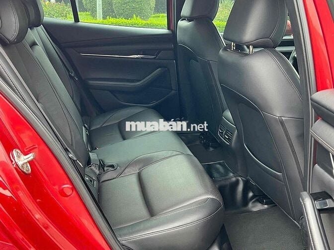 Mazda 3 2022 1.5L Luxury - 50000 km